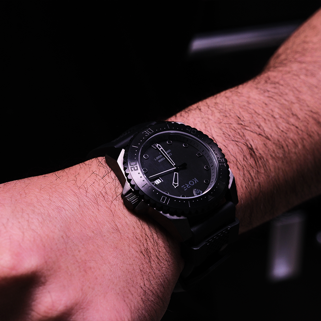 EXCURSION WATCH