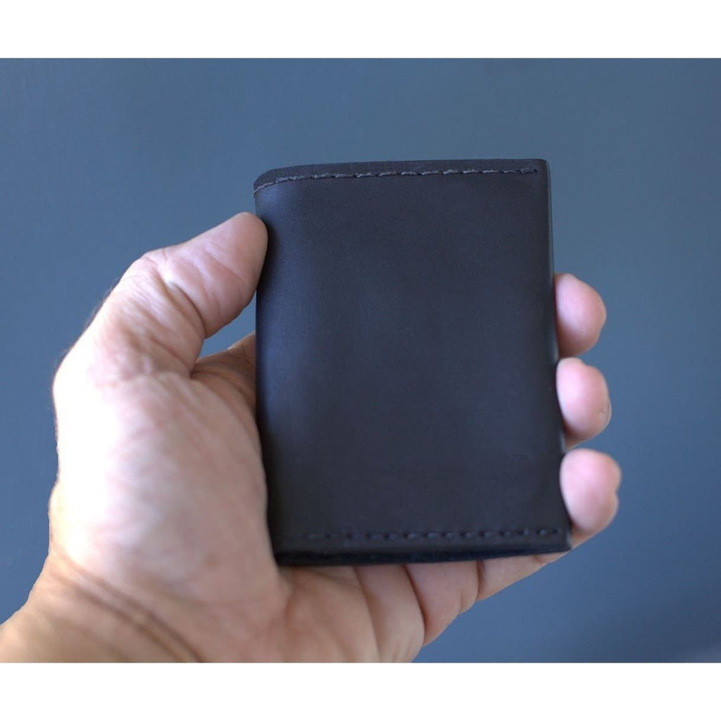 Kore Essentials | Bi-Fold Mens Slim Wallet | Kore Full-Grain Leather RFID Blocker Wallet